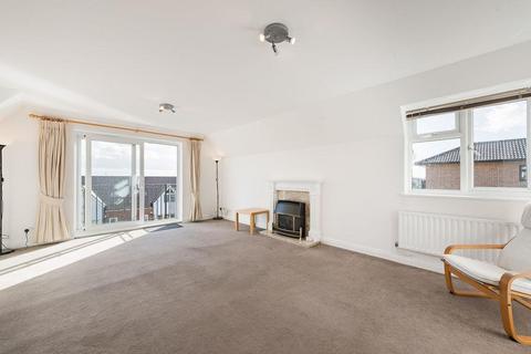 2 bedroom flat to rent, 85 Worple Road, London SW19