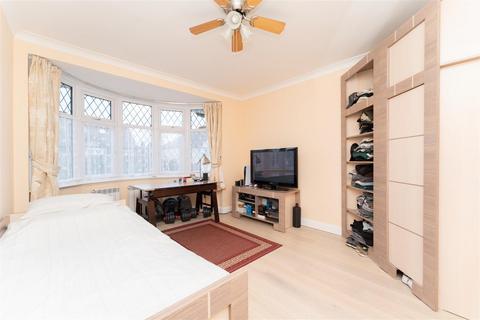 75 Clitherow Avenue, London, W7 2BL