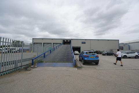 Warehouse to rent, Unit, Oliver Close, Grays