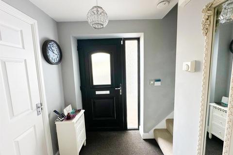 5 Carr Meadows, Cowling, Keighley, BD22 0BR