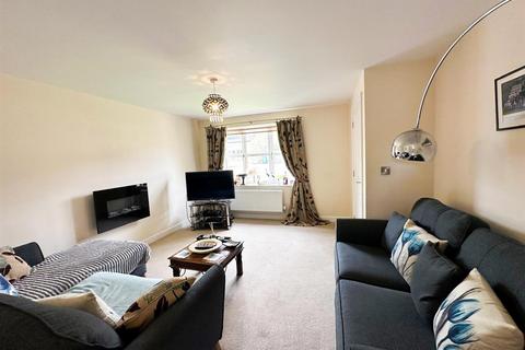 5 Carr Meadows, Cowling, Keighley, BD22 0BR