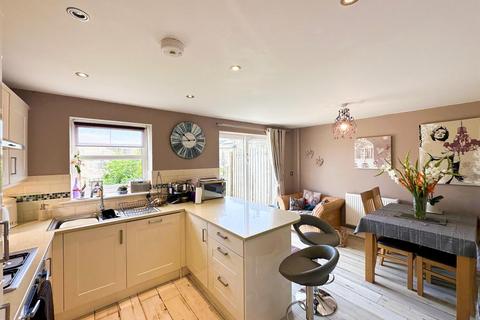 5 Carr Meadows, Cowling, Keighley, BD22 0BR