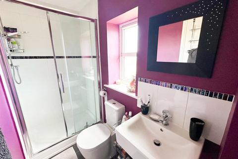 5 Carr Meadows, Cowling, Keighley, BD22 0BR