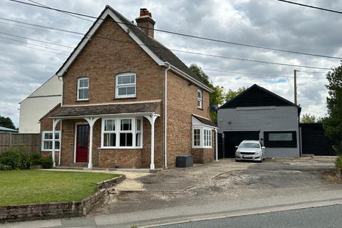 3 bedroom detached house for sale, Station Road, Sible Hedingham CO9