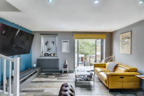 51 Pendle Crescent, Nottingham, NG3 3DU