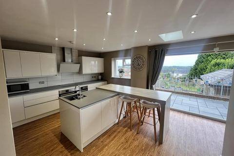 4 bedroom house for sale, Woodside Avenue, Cinderford GL14