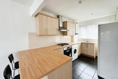 2 bedroom flat to rent, Alexandra Park, Nottingham