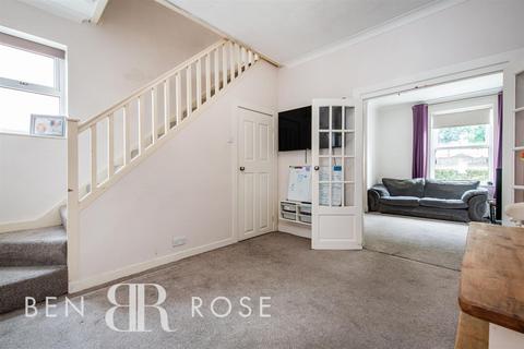 3 bedroom end of terrace house for sale, Station Road, Bamber Bridge, Preston