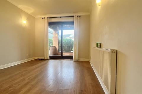 1 bedroom flat for sale, Treloggan Road, Newquay TR7