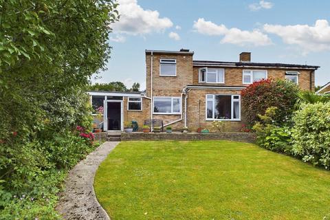 18 Arden Road, Furnace Green, Crawley, RH10 6HS
