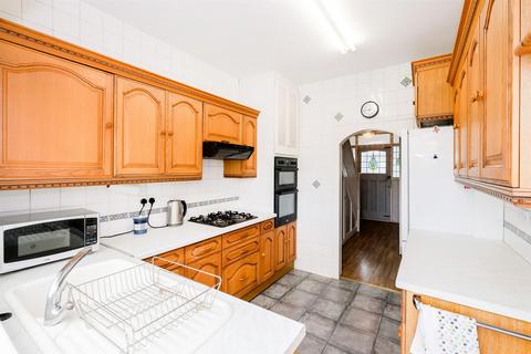 7 Reydon Avenue, London, E11 2JD