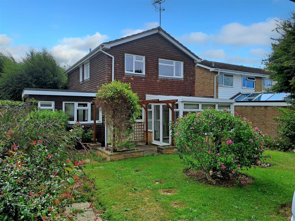 West Facing Rear Garden/Rear Elevation