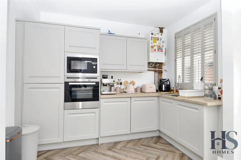 74 Colebrook Road, Shirley, Solihull, B90 2LD