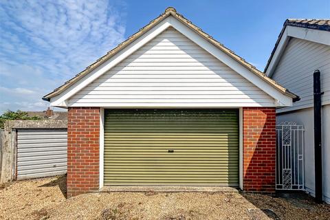 2 bedroom semi-detached bungalow for sale, Parham Close, Littlehampton BN17