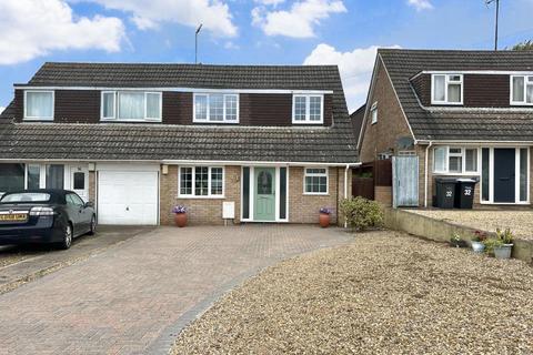 3 bedroom semi-detached house for sale, Grasscroft, Kingsthorpe, Northampton NN2