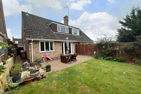 3 bedroom semi-detached house for sale, Grasscroft, Kingsthorpe, Northampton NN2