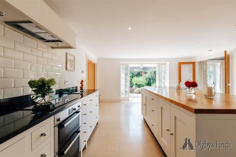 5 bedroom house for sale, Apethorpe, Peterborough