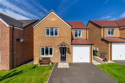 4 bedroom detached house for sale, Augusta Park Way, Dinnington, NE13