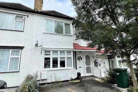 2 bedroom flat for sale, Hale Grove Gardens, Mill Hill, NW7