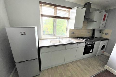 2 bedroom flat for sale, Hale Grove Gardens, Mill Hill, NW7