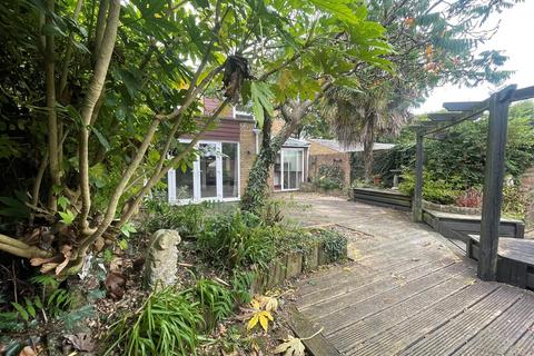 111 Knights Croft, New Ash Green, Longfield, DA3 8HY