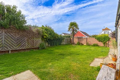 2 bedroom detached bungalow for sale, Courtlands Close, Worthing, BN12 4BT