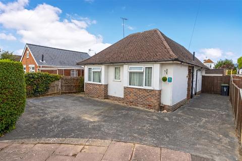 2 bedroom detached bungalow for sale, Courtlands Close, Worthing, BN12 4BT