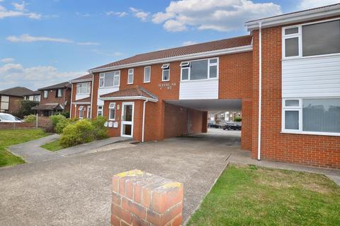 2 bedroom flat for sale, Canvey Island SS8