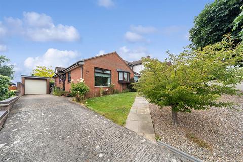 2 bedroom bungalow for sale, 27 Jubilee Close, Ledbury, Herefordshire, HR8