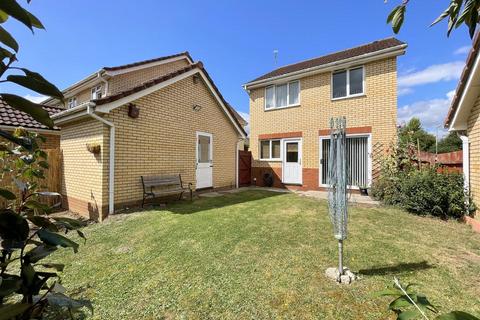 3 bedroom detached house for sale, Ickworth Crescent, Rushmere St. Andrew, Ipswich