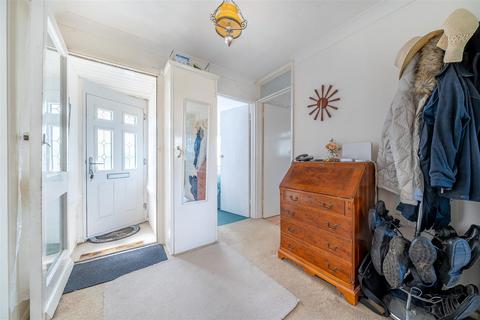 48 Bromstone Road, Broadstairs, CT10 2HT