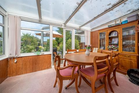 48 Bromstone Road, Broadstairs, CT10 2HT
