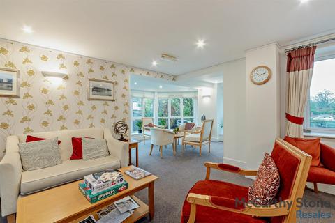 undefined, Abbotsmead Place, Caversham, Reading