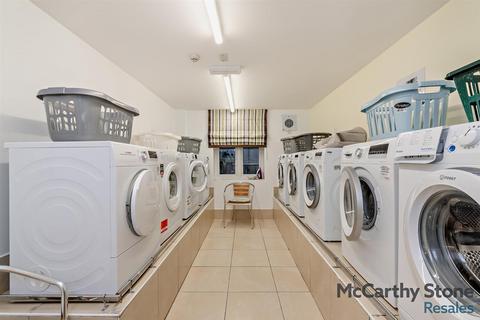 undefined, Abbotsmead Place, Caversham, Reading