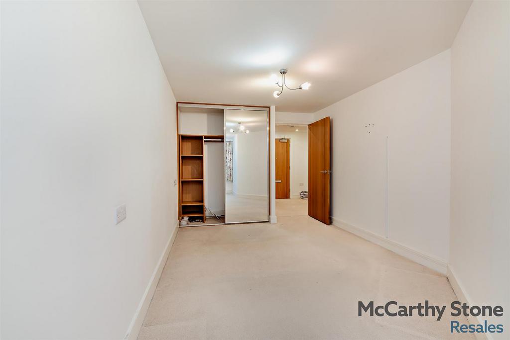 8671444-interior16-800.jpg