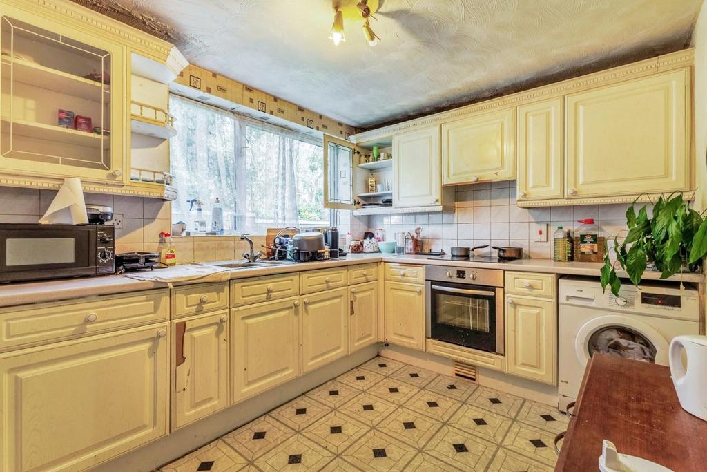 6 R1 A3696-HDR.jpg
