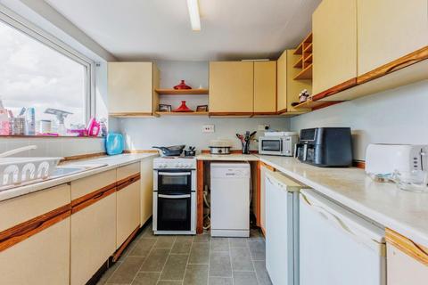 52 Bankside Close, Coventry, CV3 4GD