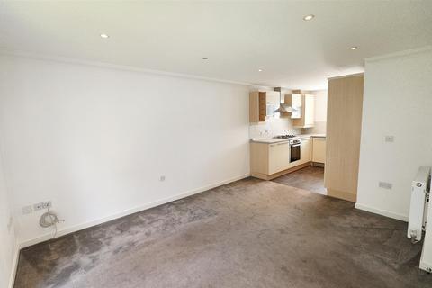 2 bedroom flat for sale, Chaucer Grove, Borehamwood