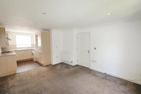 2 bedroom flat for sale, Chaucer Grove, Borehamwood