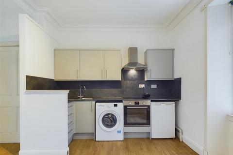 2 bedroom house for sale, Glover Street, Perth PH2