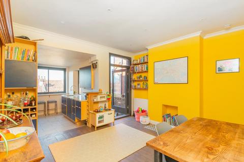 36 Ashgrove Road, Bedminster, Bristol, BS3 3JW