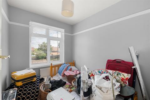 79 Hall Road, Isleworth, TW7 7PB