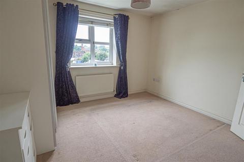 35 Doval Gardens, Tean, Stoke-on-trent, ST10 4EX
