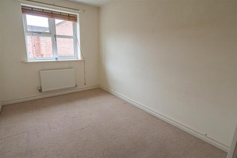 35 Doval Gardens, Tean, Stoke-on-trent, ST10 4EX