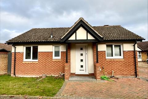 2 bedroom detached bungalow for sale, Grosvenor House Court, Mildenhall IP28