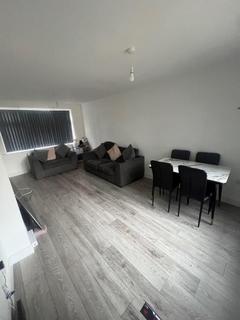 2 bedroom house for sale, Snowden Approach, Bramley, Leeds