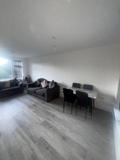 2 bedroom house for sale, Snowden Approach, Bramley, Leeds