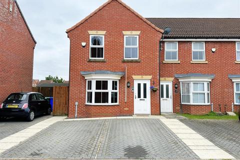 3 bedroom end of terrace house for sale, Mulberry Gardens, Goole