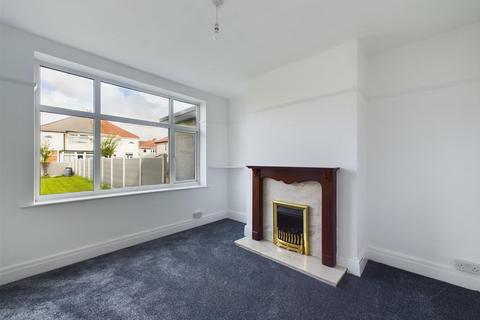 55 Acre Moss Lane, Morecambe, LA4 4NB