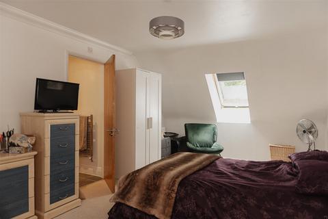 2 bedroom apartment for sale, Carlton Road, Reigate